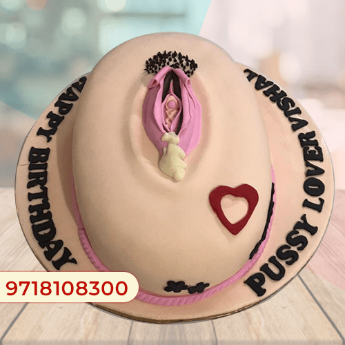 Erotic vagina cake