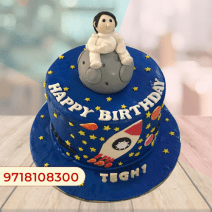 Galaxy planet cake