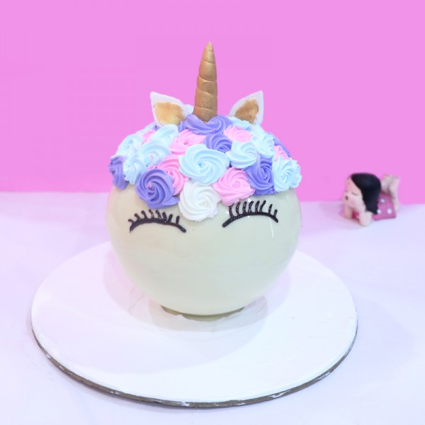Piñata Cake – Little Cupcakes