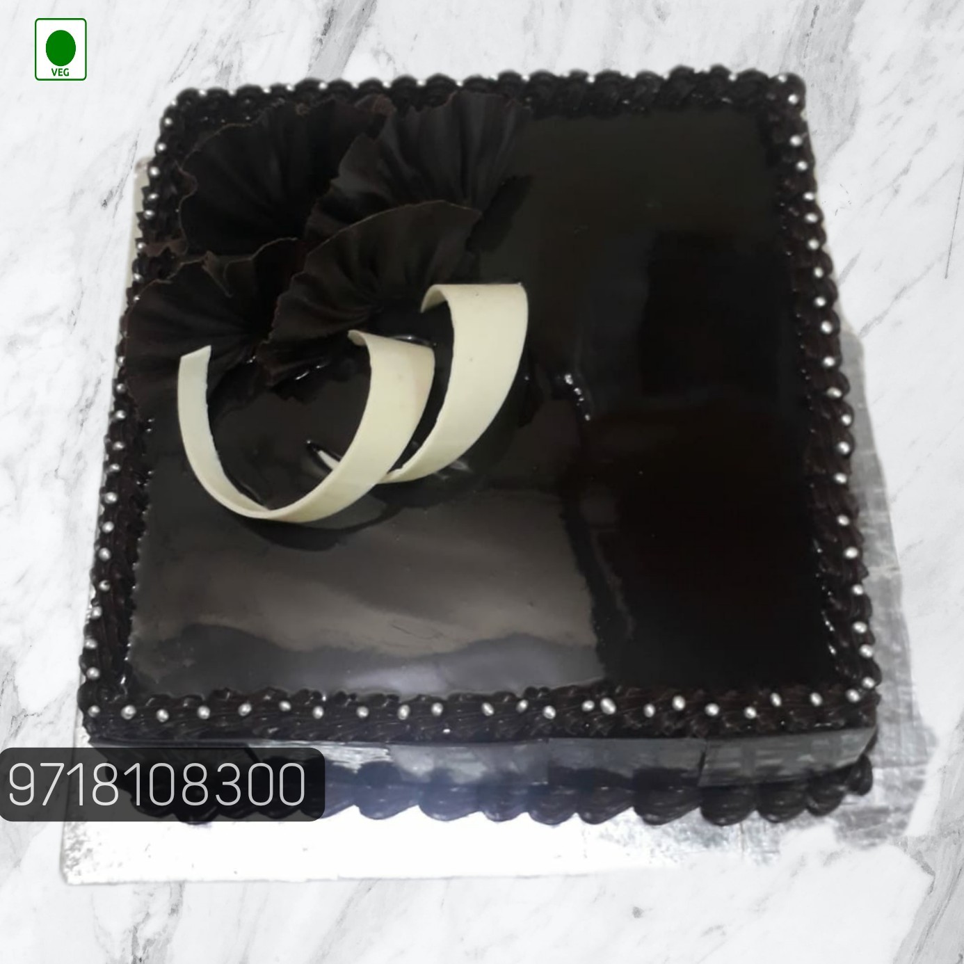 Black Forest Square Shape Cake - clickere – Clickere