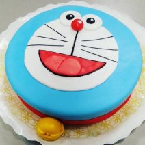 Doremon Face Cake