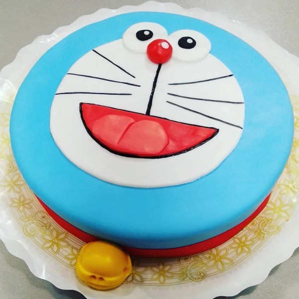 Doraemon Cartoon Cake | Doraemon Shaped Cake Birthday